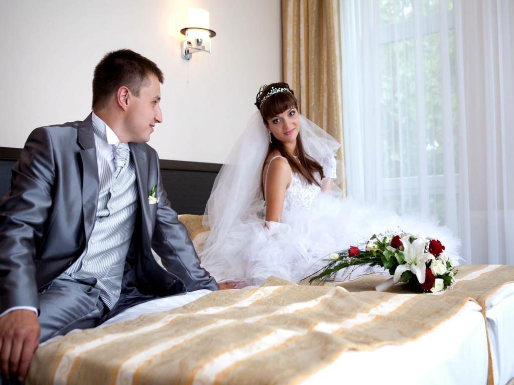 Manhattan Hotel & Restaurant Кишинев Екстериор снимка