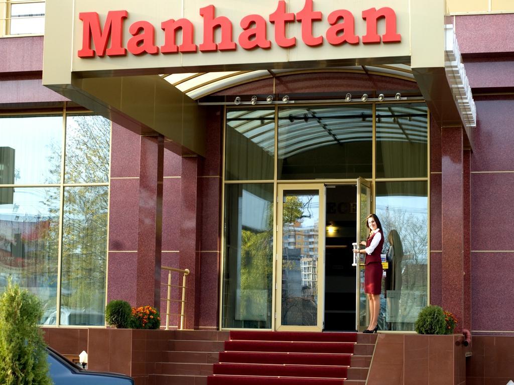Manhattan Hotel & Restaurant Кишинев Екстериор снимка