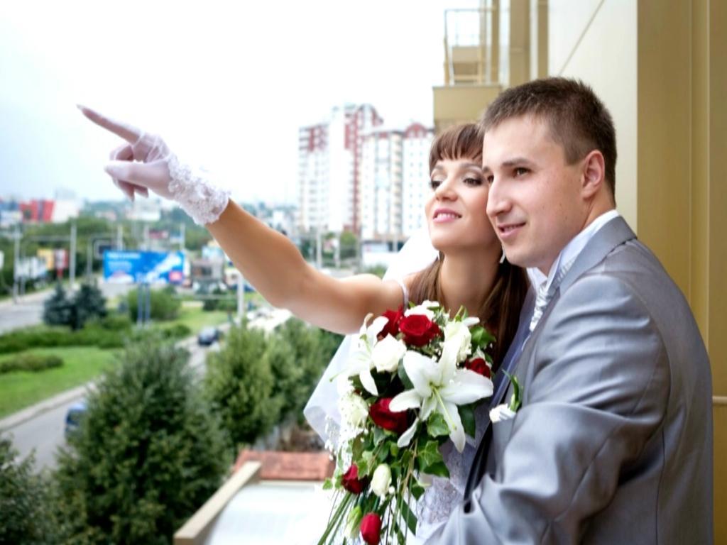 Manhattan Hotel & Restaurant Кишинев Екстериор снимка