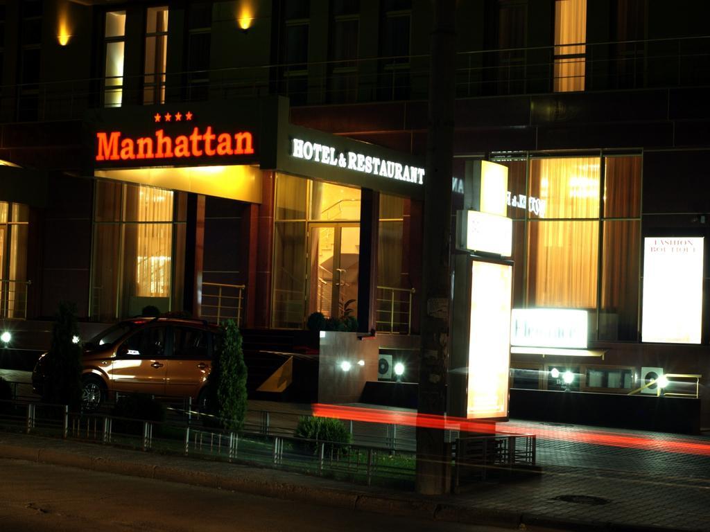 Manhattan Hotel & Restaurant Кишинев Екстериор снимка
